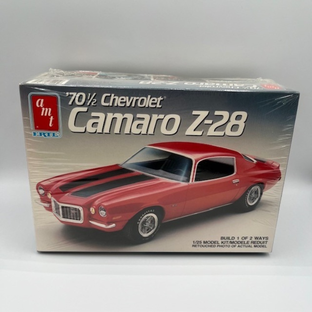 AMT‎ Ertl 70 1/2 Chevrolet Camaro Z-28 1/25 Scale Model Kit 6896 Vintage 1989